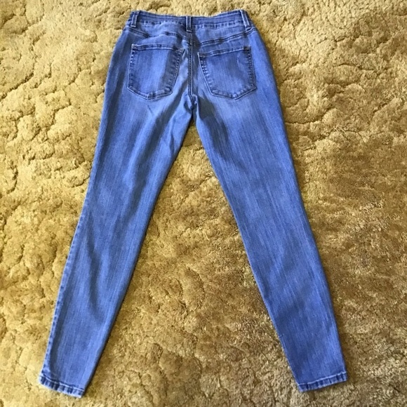 Maurice’s Women's Faded Medium Wash Straight Leg Jeans - Picture 8 of 8